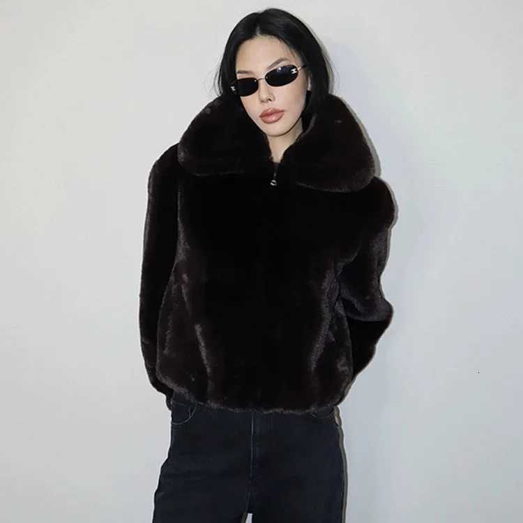 Black Winter Women Artificial Fur Jacket Stand Collar Zipper Eco Fur Coat For Lady Coat Thickened Thermal Female Fluffy Fur CoatT251201