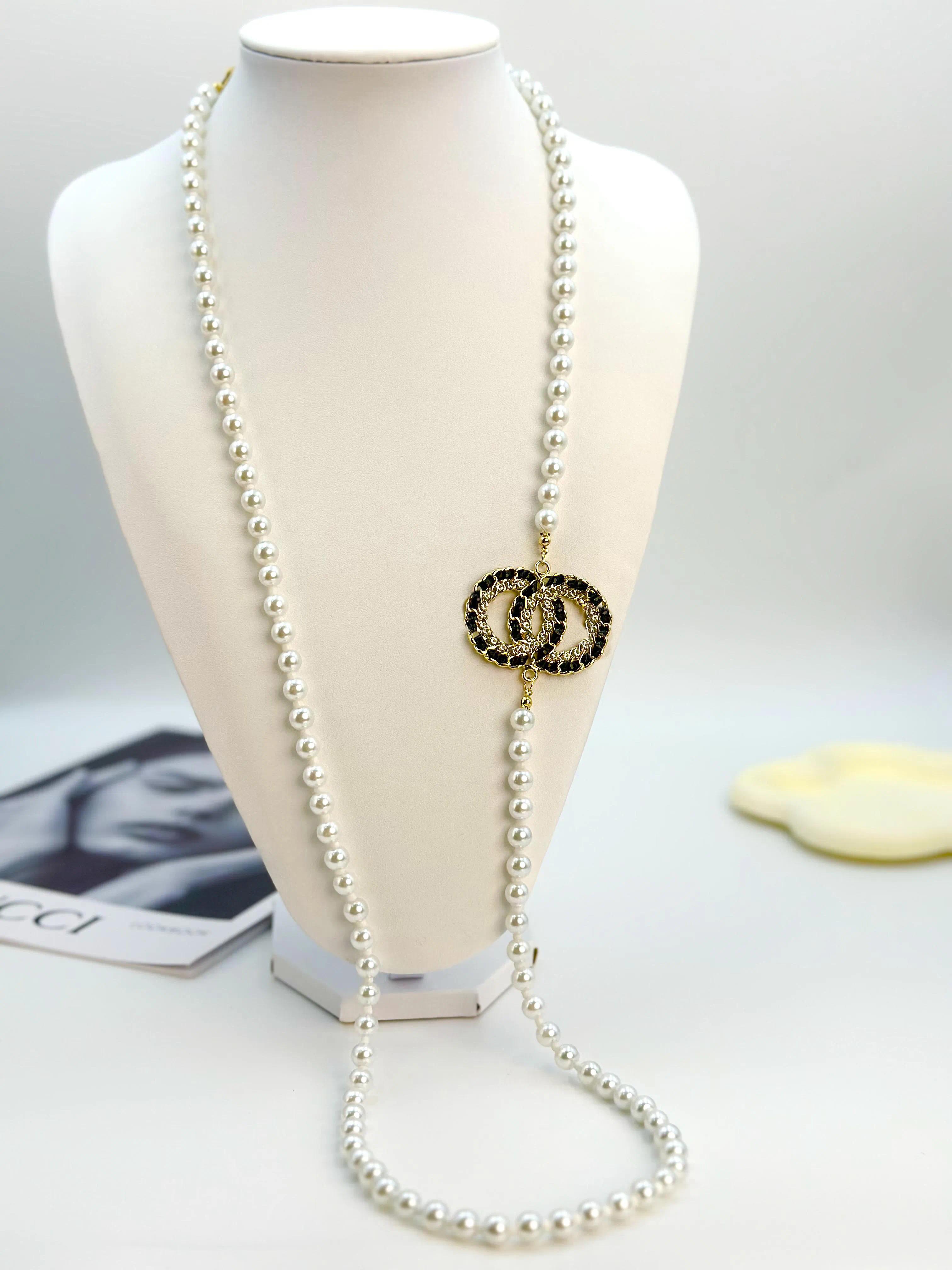 Elegant Designer Choker Women's Pendant Necklace Wedding Pearl Long Chain High Sense Jewelry Wholesale