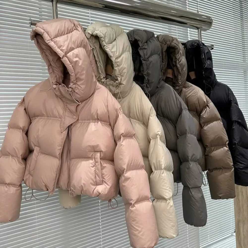 2024 New Fashion White Duck Down Jacket Hooded Women Autumn Winter Warm Over Size Casual Short Thick Outwear Female CoatT251201