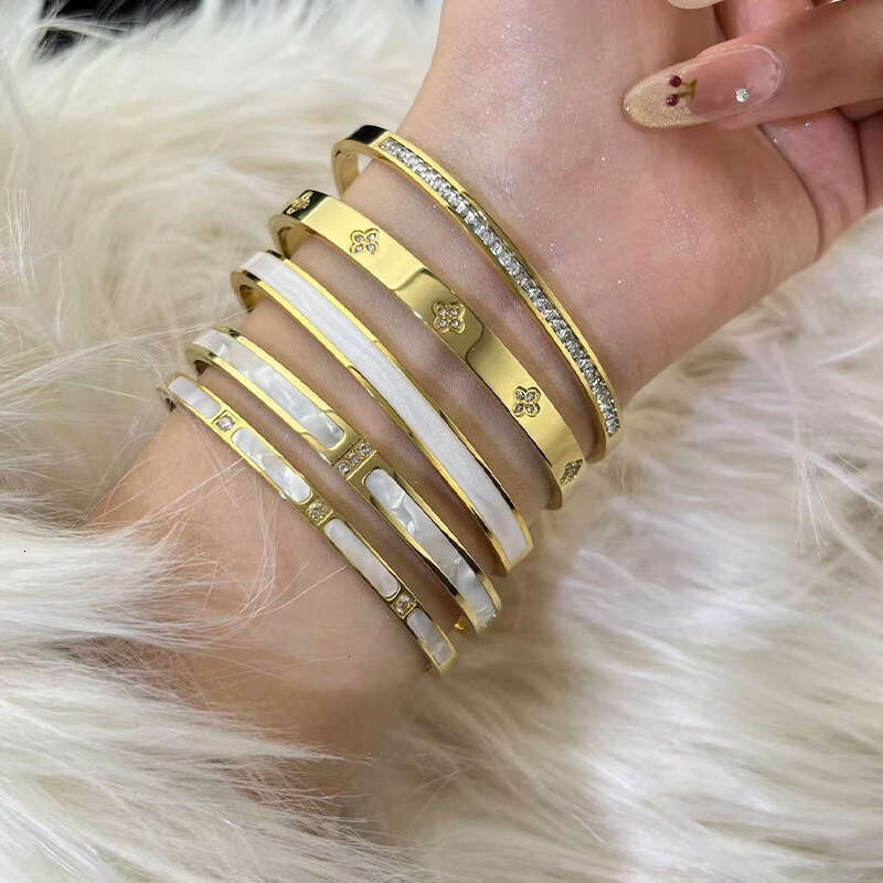 Titanium Electroplated Diamond Inlaid Silver High-end European and American Fashion Stainless Steel Bracelet Women's Jewelry