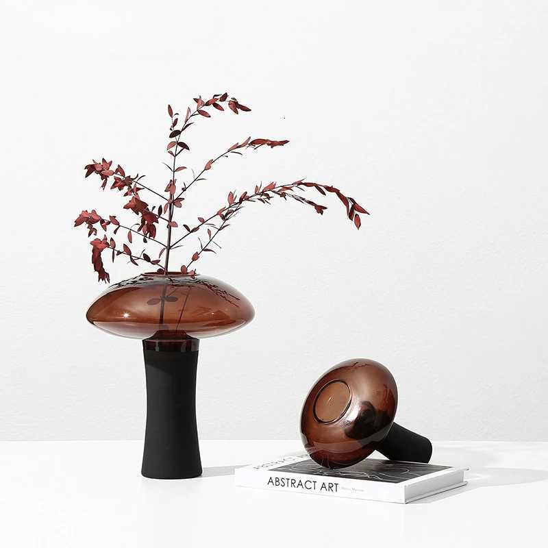 Vase Transparent shro Shape Flower Arrangement Accessories Burgundy Thin Waist Decorative Crafts Y251201