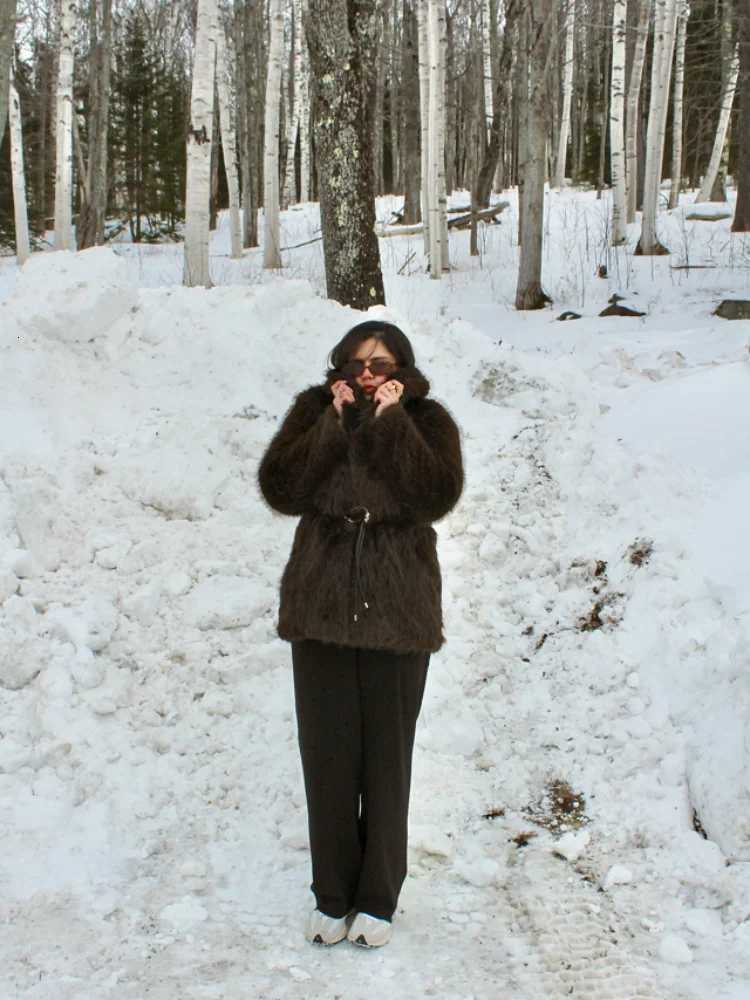 Women Solid Full Sleeve Casual Faux Fur Loose CoatsWarm Thicken Turn-down Collar Belt Coat Female 2025 Winter Lady OutwearsT251201