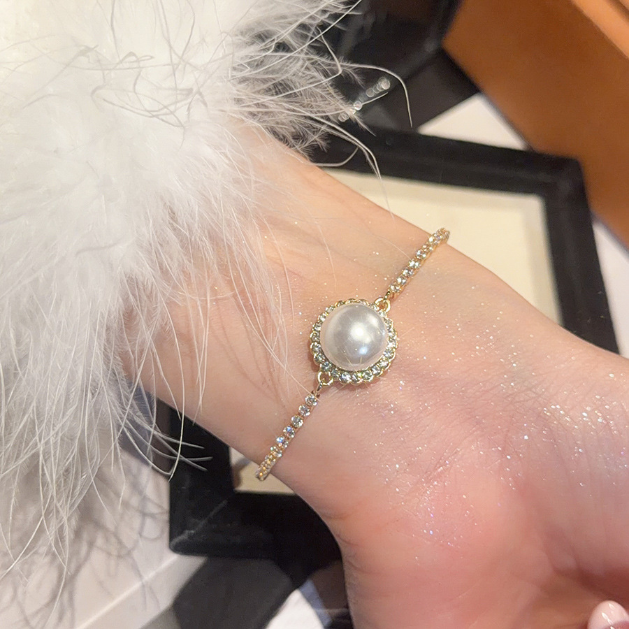 French Style Diamond-Encrusted Heart Geometric Pearl Elegant Vintage Exquisite Versatile Bracelet Light Luxury High-End Feel Women's Jewelry - view 3