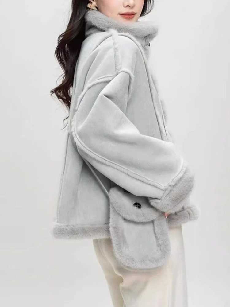 2025 Winter Fashion New Womens Simulated Fur Coat Thickened Imitation Fur Integrated Stand Collar Thickened Warm CoatT251201