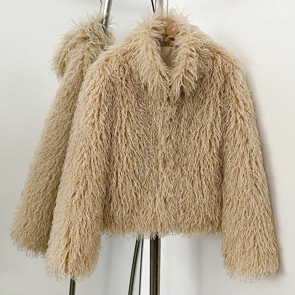 Fake Mongolian Sheep Fur Female Fluffy Jacket Women 2025 New Winter Fur Artificial Thickened Warm Outerwear Lady Faux Fur CoatT251201