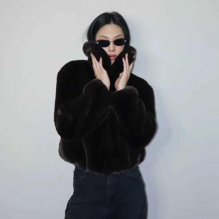 Black Winter Women Artificial Fur Jacket Stand Collar Zipper Eco Fur Coat For Lady Coat Thickened Thermal Female Fluffy Fur CoatT251201