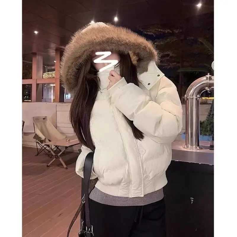Women Autumn Winter Fur Collar Cotton Coat 2025 New Women Warm Thicken Hooded Cotton Padded Jacket Women Short Parkas OutwearT251201