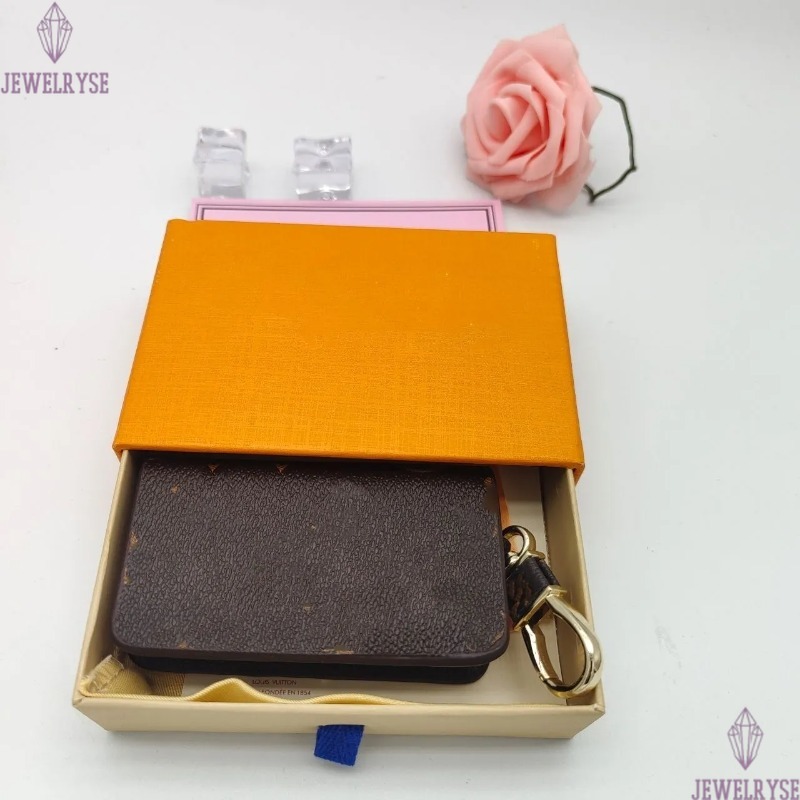 Designer Bag Keychains Car Keys Holder Key Rings Black Plaid Brown Flower PU Leather Pendant Keyrings Charm for Men Women Fashion Pouches Jewelry Acce