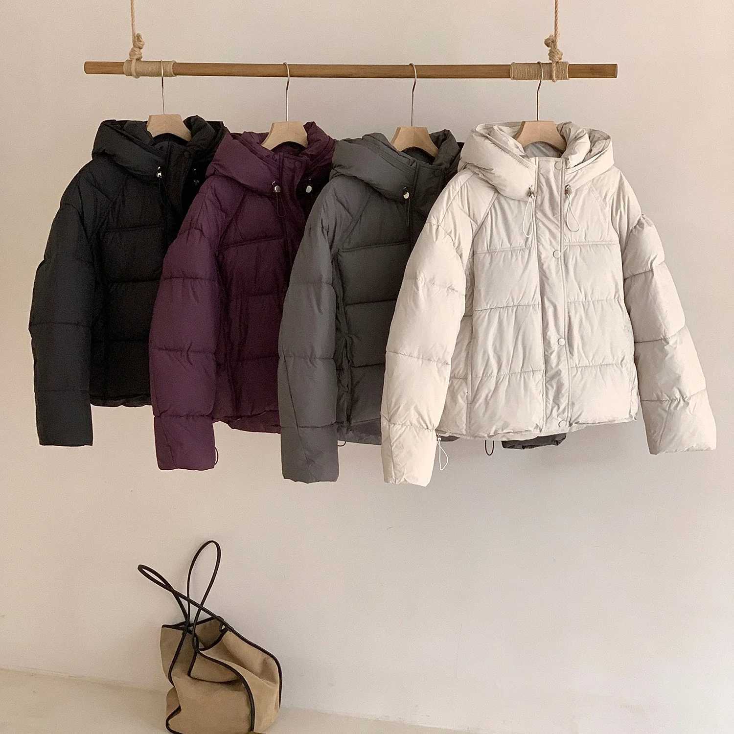 Womens Loose Versatile Cotton Coat 2025 Korean-style Winter New Soft Warm Cotton Bread Jacket Fashion Casual Down Cotton ParkasT251201