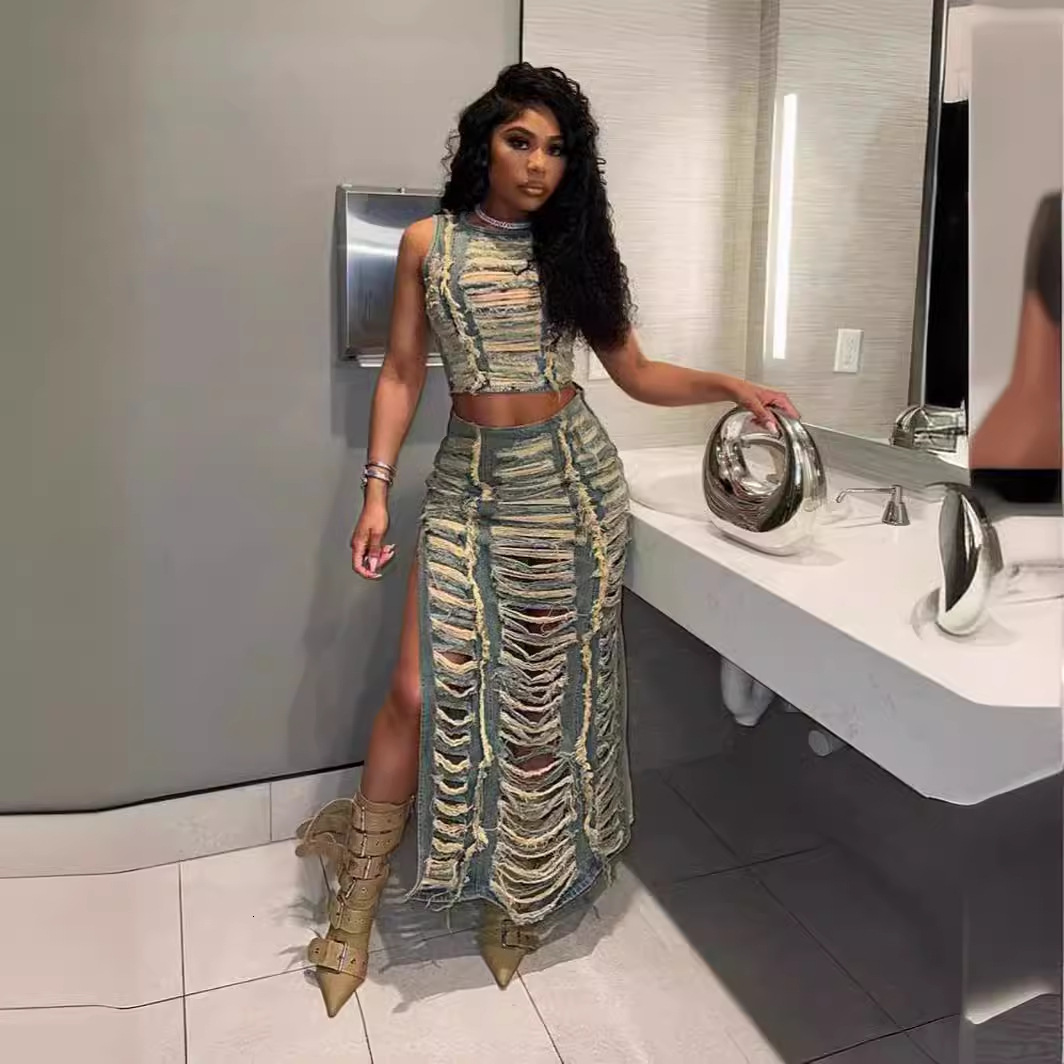 2024 Womens Fashion Trend Handmade Distressed Hollow Sexy Tank Top High Slit Denim Skirt Set 250210