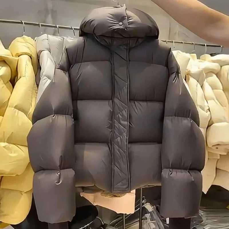 Fashion Women Down Jackets 2025 New Female Stand Collar Puffer Jacket Casual Loose Hooded ParkasT251201