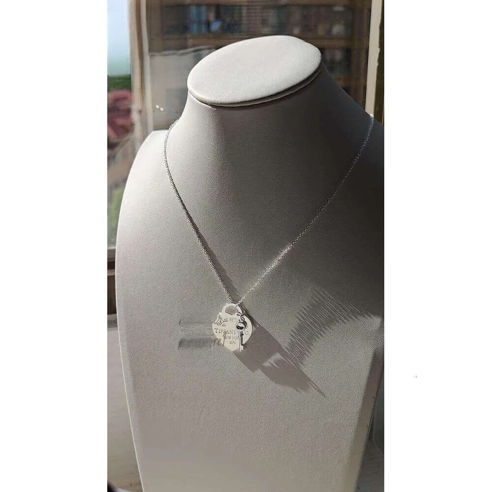 Tiffanyxx Jewlery Necklace Designer For Women Rose Gold Tiffnaylies And Co Necklace Shiny Tiffamylys Pendant Romantic Style Inlaid Z251119 B25