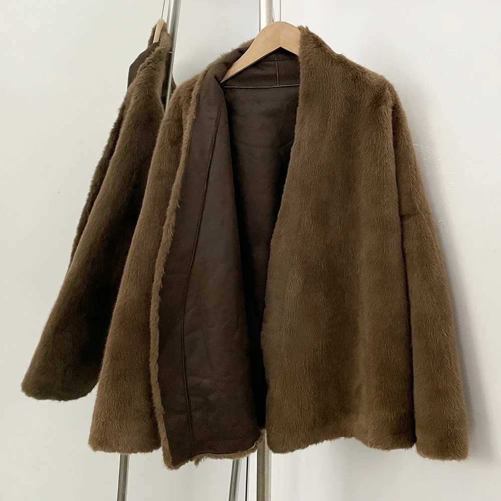 New Fur Coat Artificial Female Long Sleeves Faux Fur Autumn Winter Loose Fluffy Jacket Women Fashion Thickened Warm Top ClothesT251201