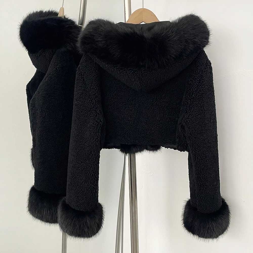 Fake Fur Coat Autumn Lamb Fur Jacket Eco-friendly Female Warm Thick Faux Fur Artificial Winter Clothing Women Hooded Short CoatT251201