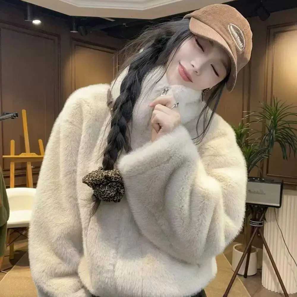 Trend Autumn Winter Womens Faux Fur Coat Warm Short Fur Jacket Soft Stand Collar Fluffy Mink-Like Fleece Top Long Sleeve ZipperT251201