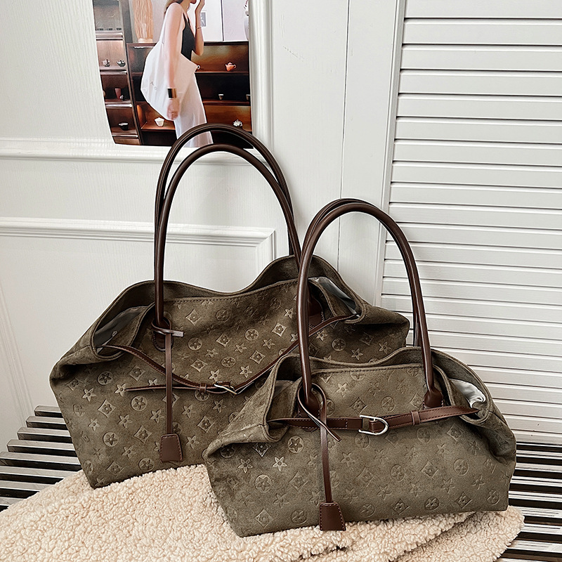 Elegant Stylish Premium Embossed Women Handbag Vintage Spacious Versatile Tote Bag Designer New Arrival Shoulder Bag Available in Multiple Sizes Free 