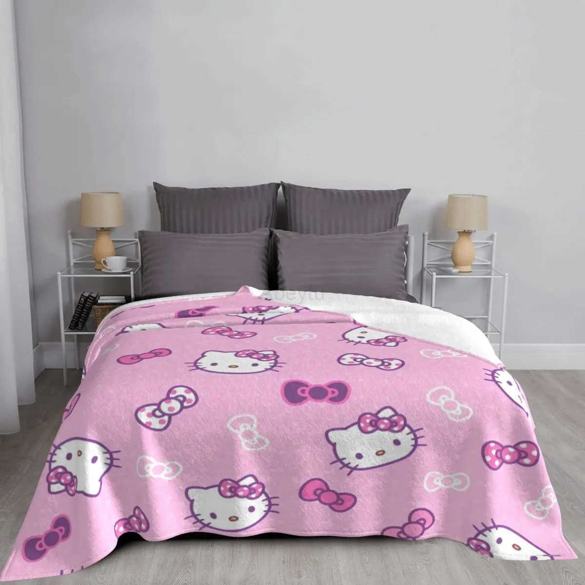 Sanrio Official Hello Kitty Pink Cute Blanket Cover Flannel Ultra-Soft Throw Blanket for Outdoor Travel Bedspread H251201