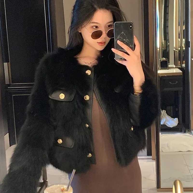 Autumn Winter 2024 New Fur Explosive Fur Style Fashionable Coat Fur Temperament Fox Short Versatile Winter Coat WomenT251201