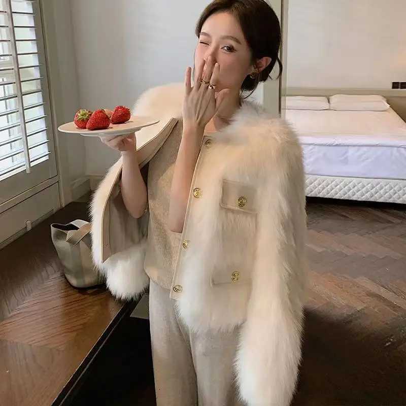 Fashion Faux Fur Jacket Women Fall Winter Warm Thick O-neck Button Solid Outwear Fashion High Street Imitation Fox Fur Lady CoatT251201