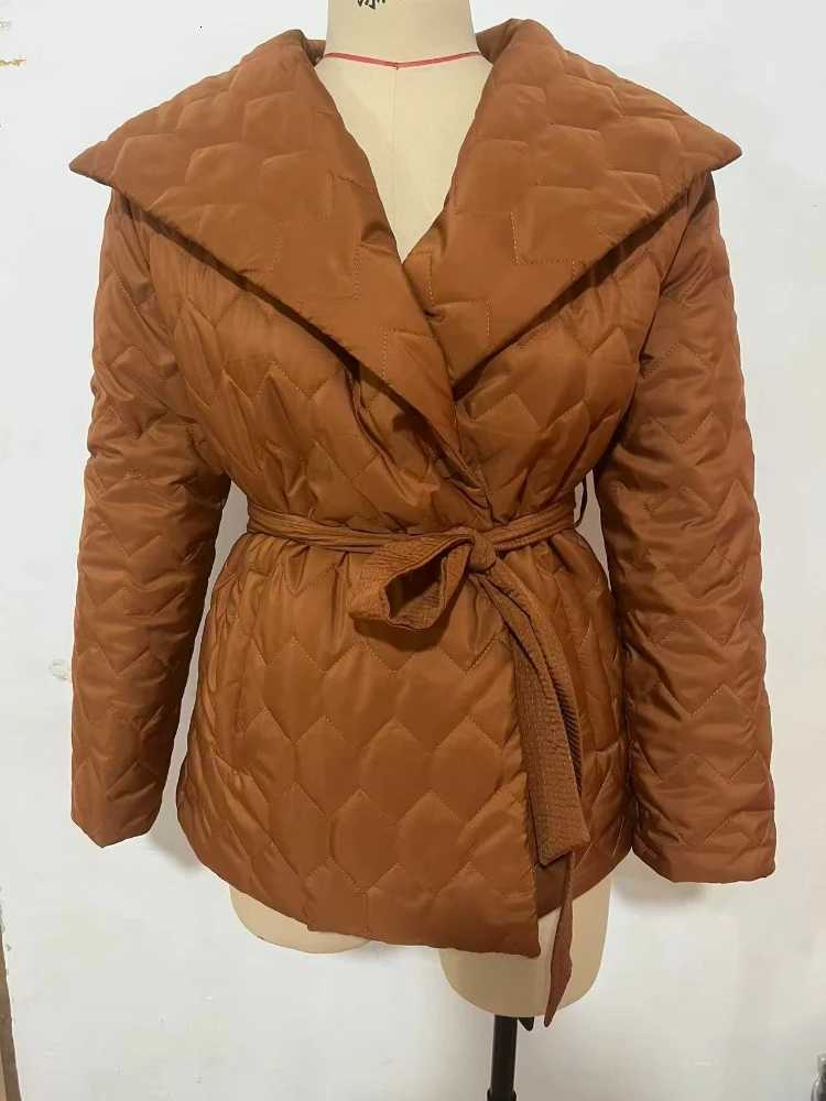 New in Winter Womens Coat Elegant Water Ripple Quilted Lightweight Down Cotton Jacket with Lapel Waist Cinched Commuting TopT251201