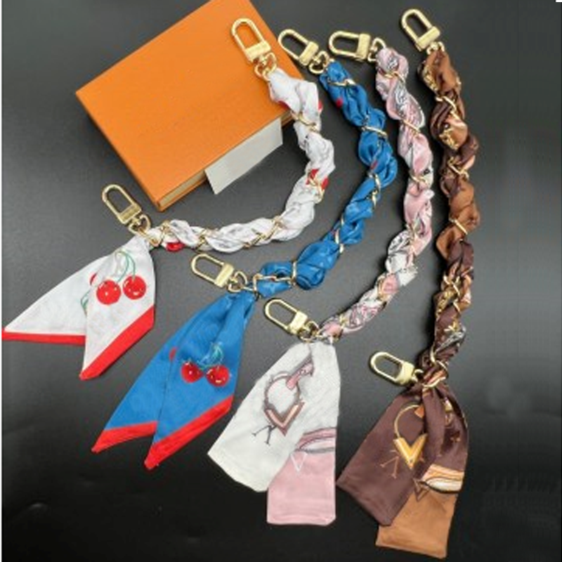 Designer Classic Letter Scarf Charm Keychain Bag Charms Unisex Keychain Accessory Christmas Gift