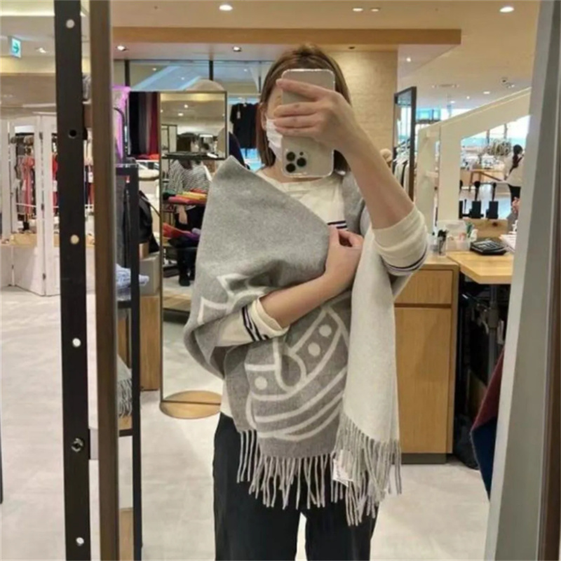 Fashion Luxury Desi… - image