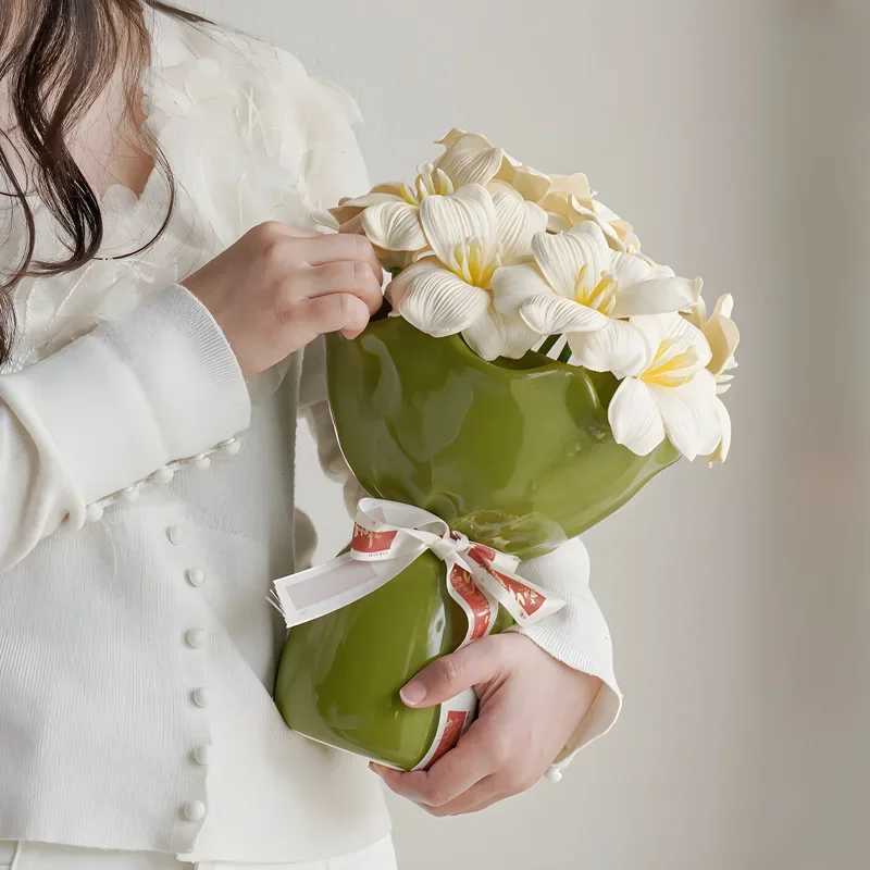 Ceramic Vase Rose Flower Shaped Vase Desk Decorati Flowers Bouquet for He Girding Decorative Floral Vases Ro Aesthetic Decor Y251201