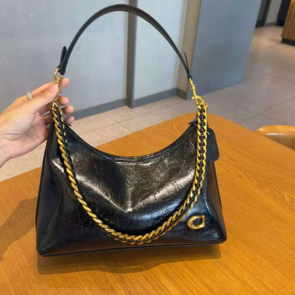 Vintage Large Capacity Chain Underarm Tote for Women 2025 Autumn Winter New High-end Versatile Shoulder Crossbody Bag