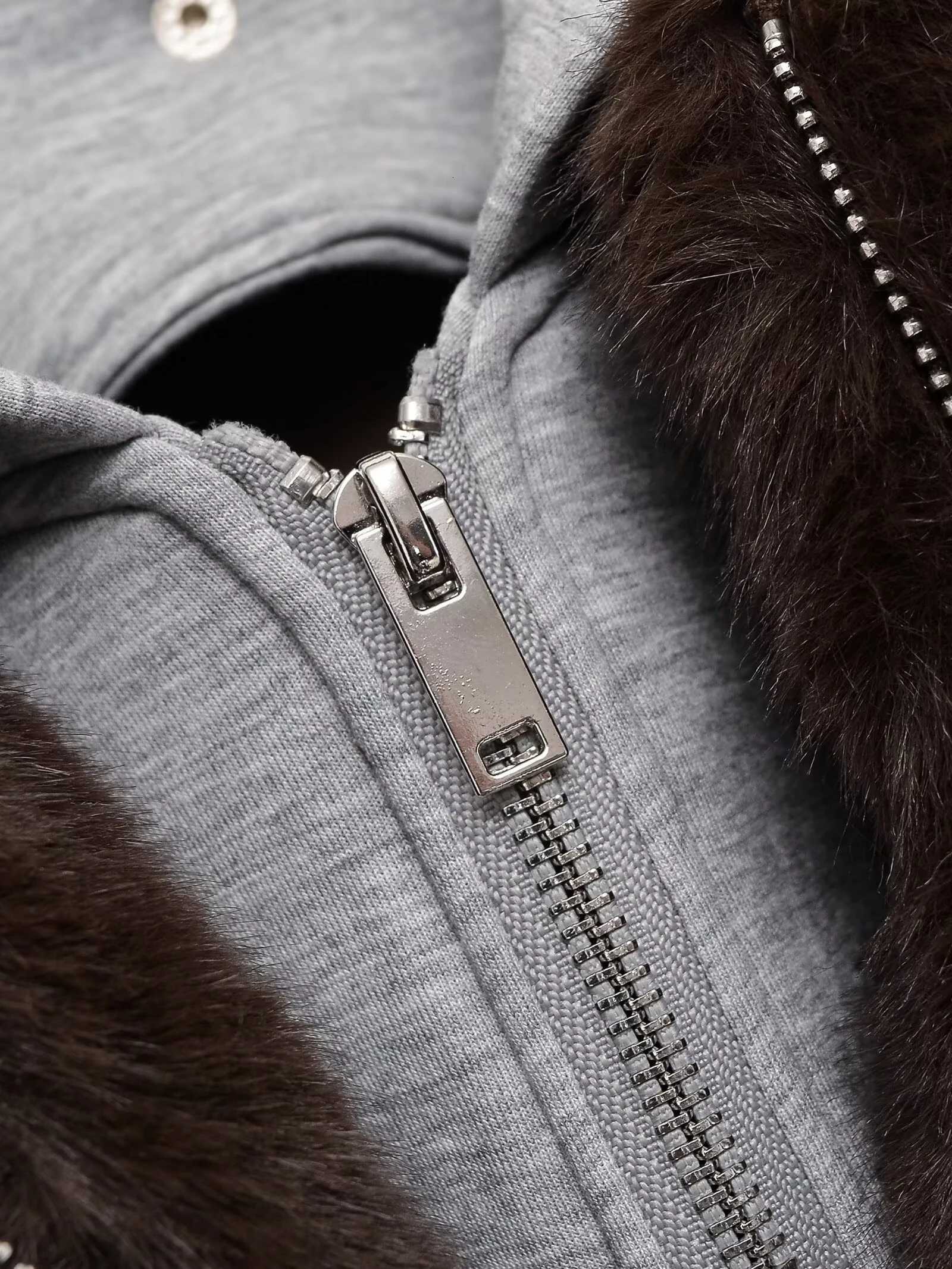 2025 Winter New Fashionable Sweet Loose Splicing Artificial Fur Zipper Hooded Jacket for WomenT251201