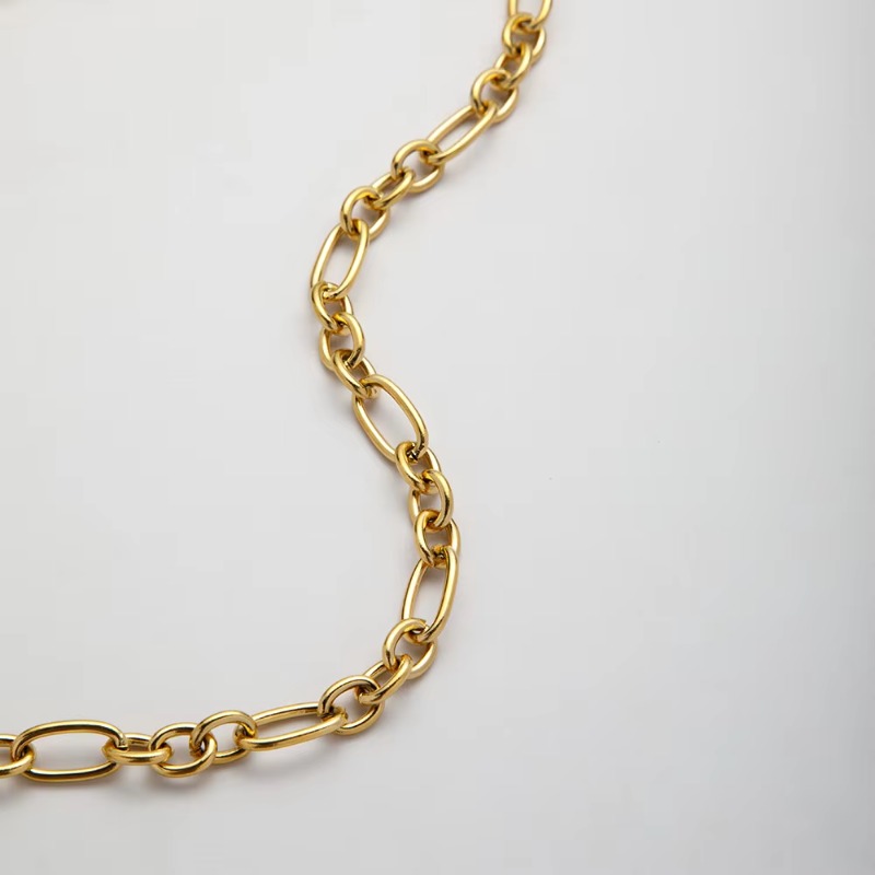 Jewellery Tarnish Free 18K Gold Plated Stainless Steel Oval Link Chain OT Clasp Cross Pendant Choker Necklace for Special Occasions Textured Symbolic 