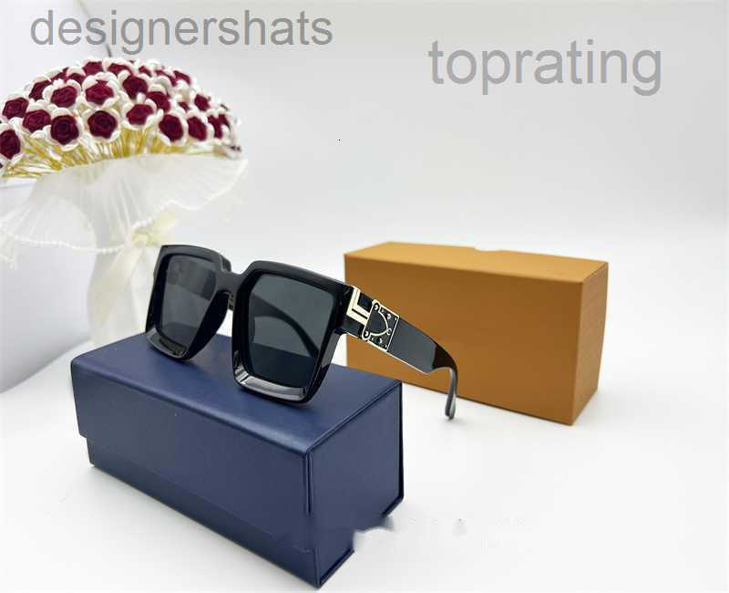 Designer Premium Su… - image