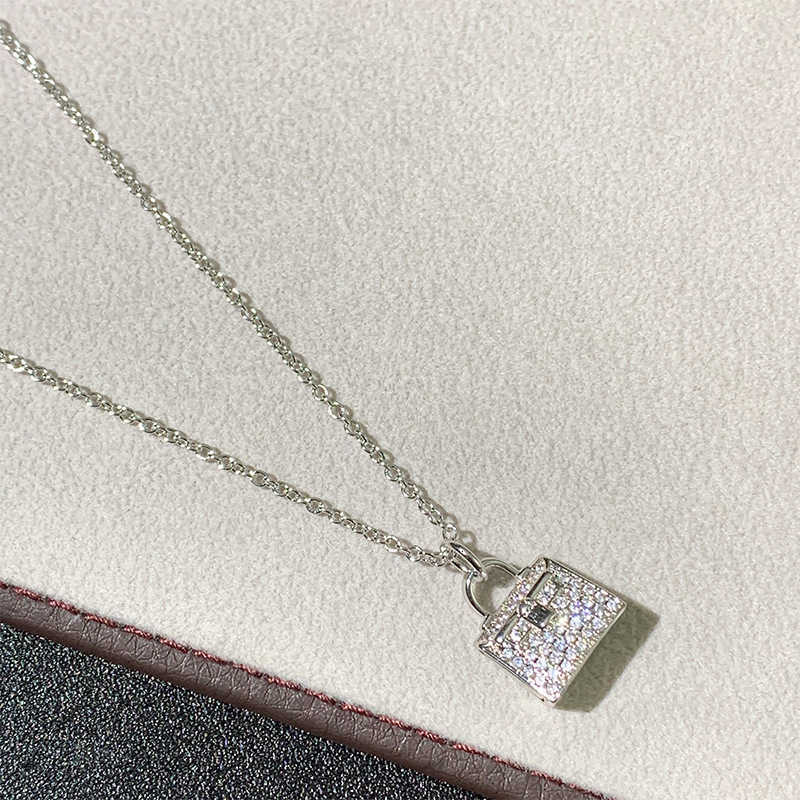 925 sterling silver lock shaped pendant necklace suitable for women pendant full cubic zirconia gold silver exquisite jewelry party X241123