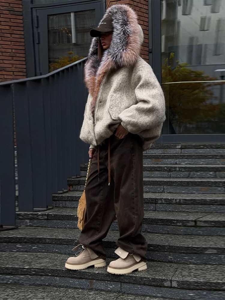 Womens Vintage Luxury Faux Fur Collar Coat Long Sleeve Pocket Furry Jackets Commuter Clothing 2025 Womens New Casual ClothesT251201