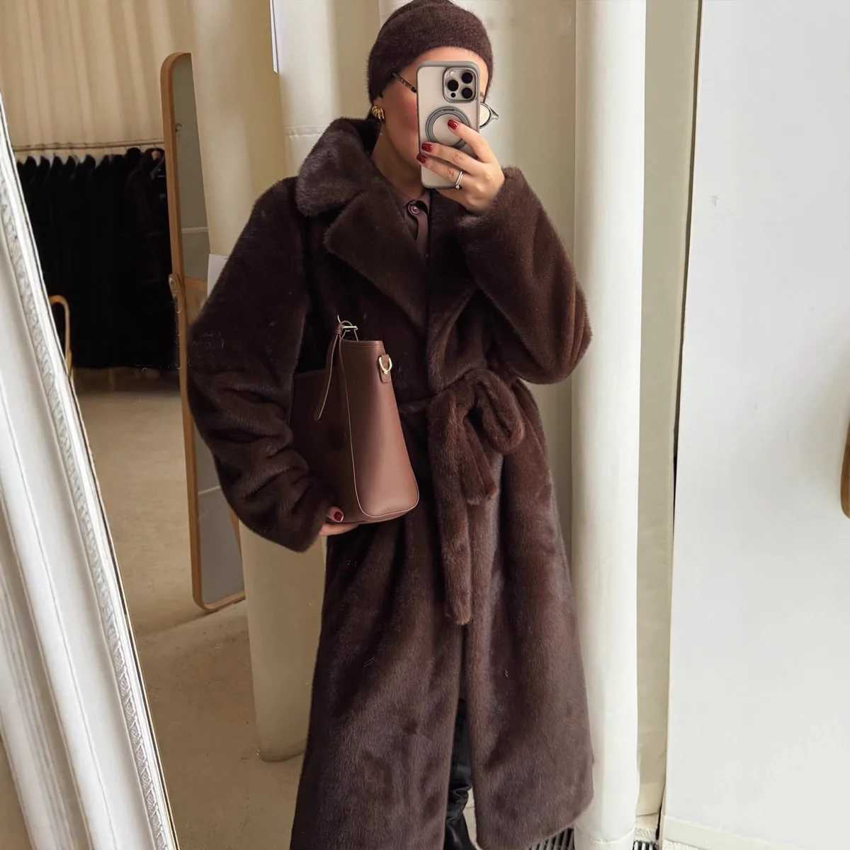 Women Belted Winter Eco Fur Coat Pure Color Furry Collar Waist-cinching Female Mink Fur Jacket Winter Designed Lady Fur CoatT251201