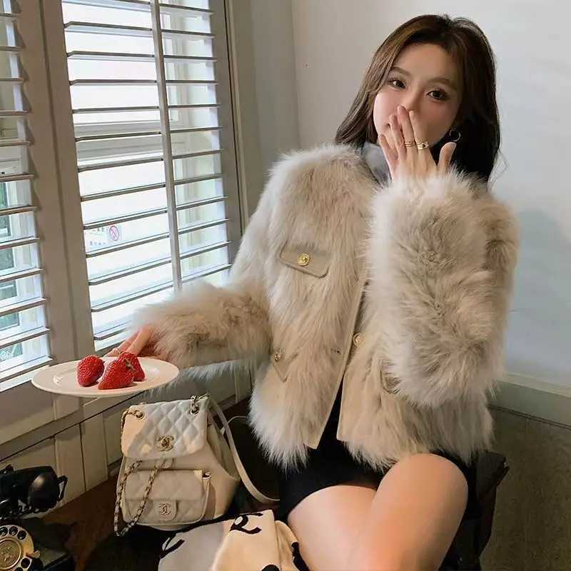 Fashion Faux Fur Jacket Women Fall Winter Warm Thick O-neck Button Solid Outwear Fashion High Street Imitation Fox Fur Lady CoatT251201