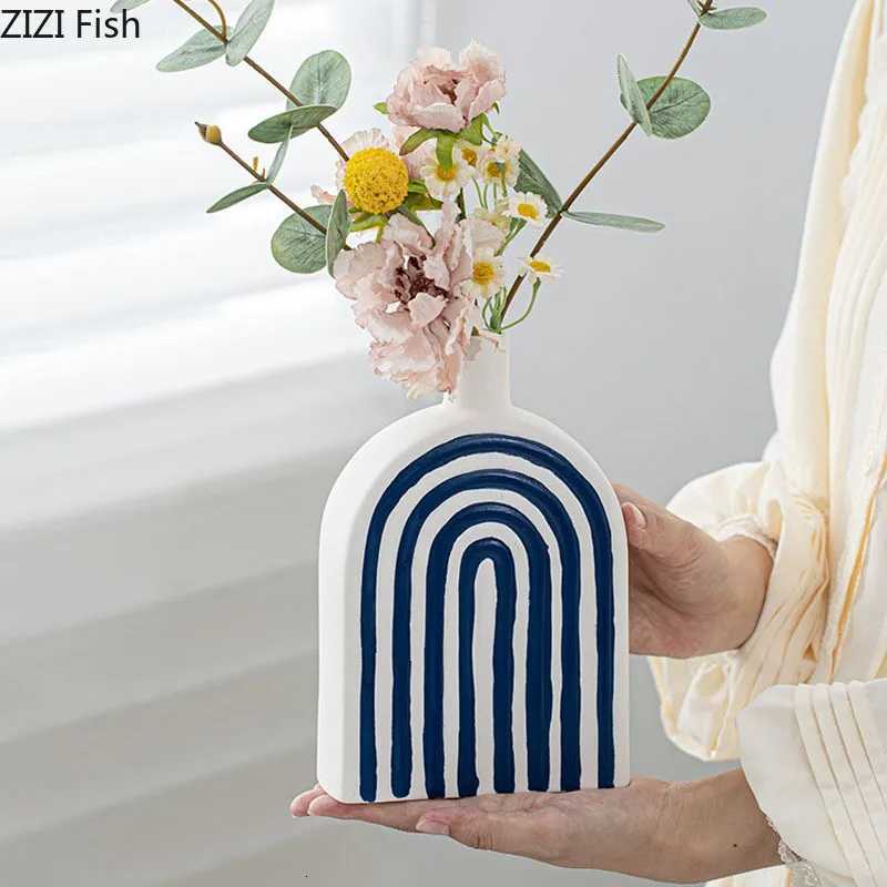 Blue and White Stripes Ceramic Vase Desk Decoration Artificial Flower Decorative Flower Arrangement Vases Ro Aesthetic Decor Y251201