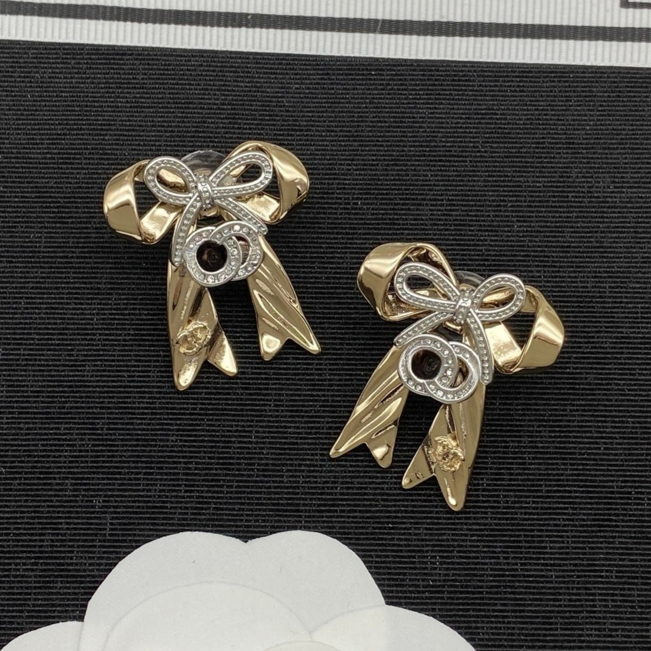 Fashion Women Earrings Loop Ear Stud Gold Plated Copper Earrings Women Letter Pearl Womens Wedding Design Jewelry Gifts