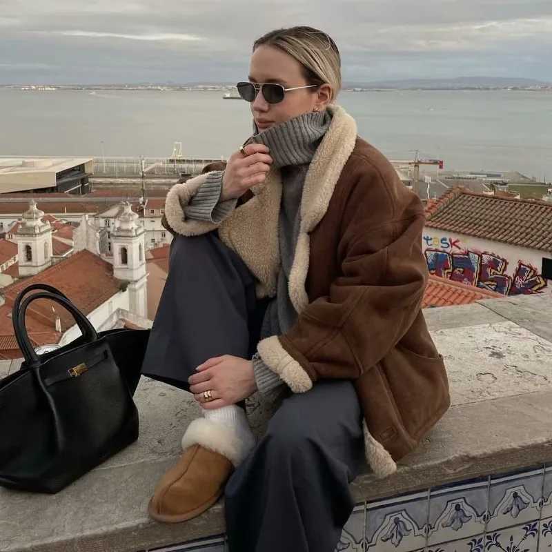 Womens Clothing Autumn Winter Retro Sheepskin Coat Comfortable Coat Jackets Faux Fur Coat Fleece New Trendy Loose WarmT251201