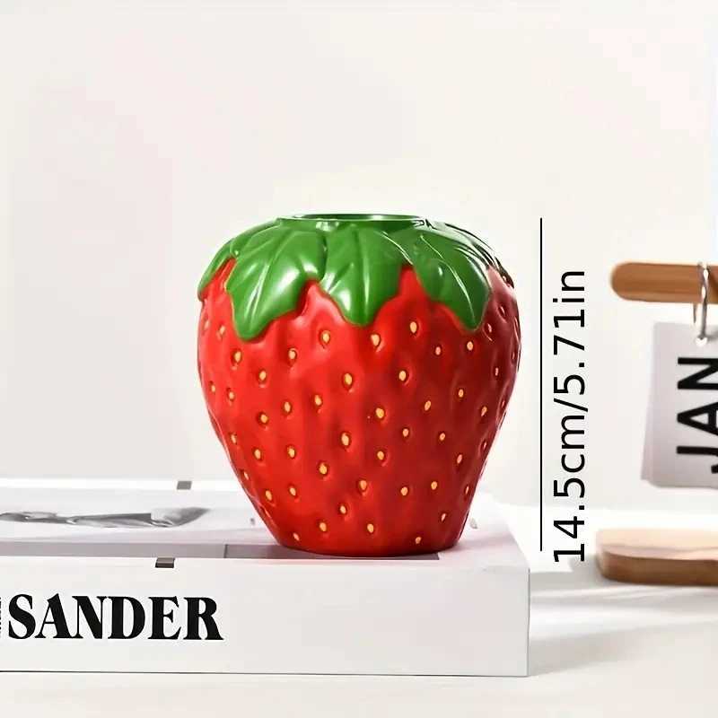 Creative Strawberry Shaped Vase for Flower Arrangement Living Ro He Decoration Flower Pot Y251201
