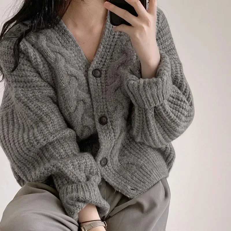 Fashion Winter Warm Long Sleeve Women V-nek Loose Cardigan Sweater Autumn Elegant Solid Color Casual Knitted Top s96 M260306