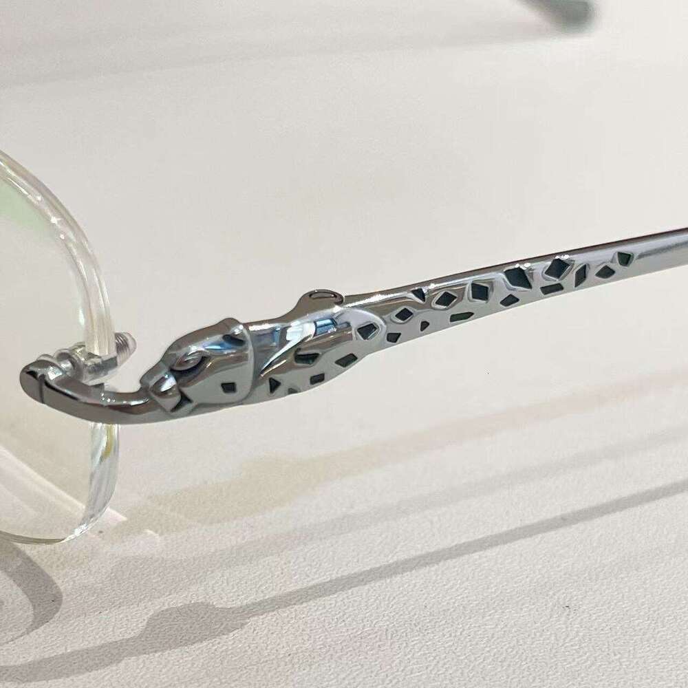 Designer New Frameless Glasses for Women, No Makeup Trendy Style, Blue Light Blocking, Non-Prescription Internet Celebrity Live Streaming Glasses, Can