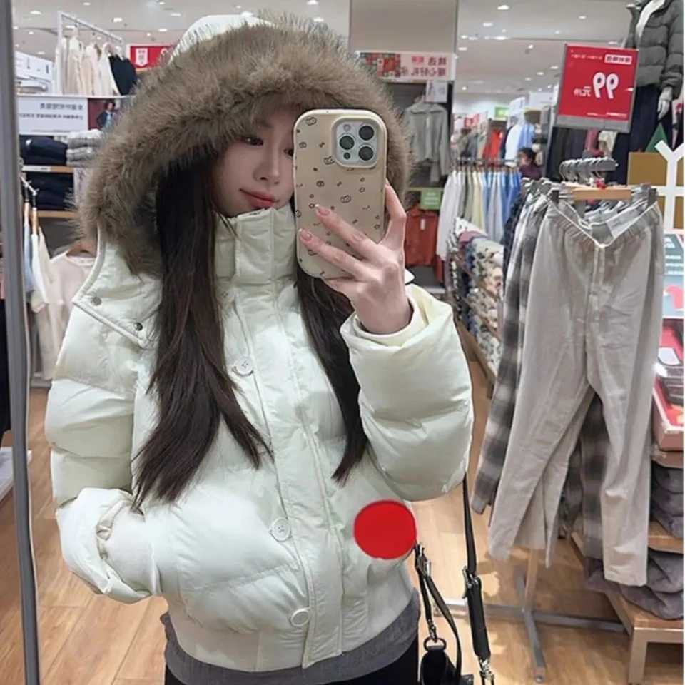 Women Autumn Winter Fur Collar Cotton Coat 2025 New Women Warm Thicken Hooded Cotton Padded Jacket Women Short Parkas OutwearT251201