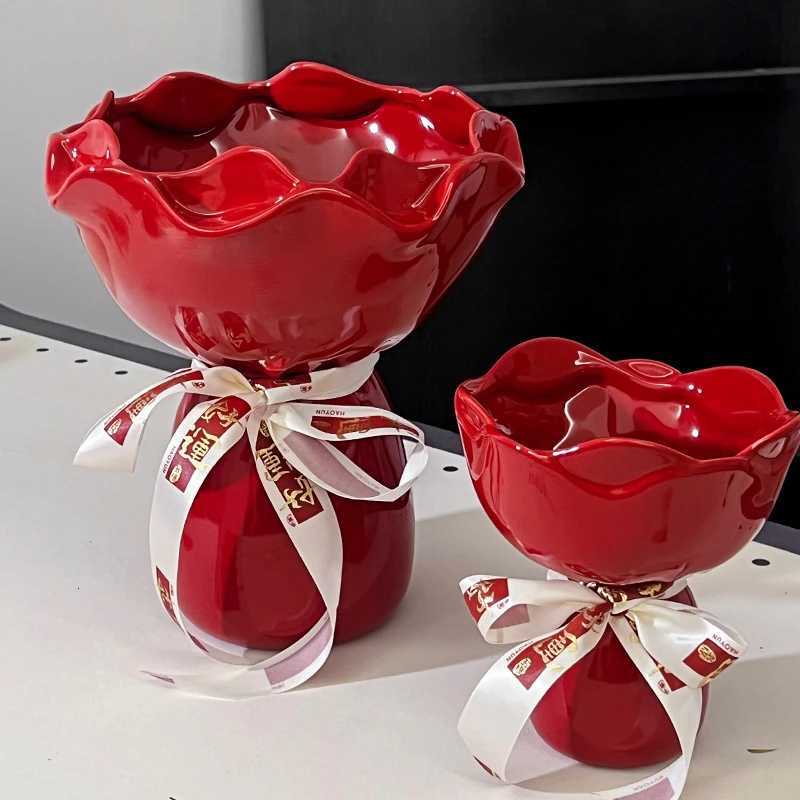 Exquisite Vintage Style Ceramic Vase for Wedding Gift Decoration Luxury DecorativeSmall Vase for Flower Arrangement Not Ribbon Y251201