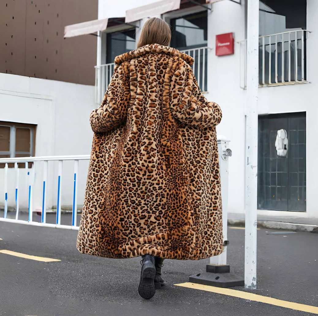 Winter Fashion Loose Thicken Outwear Luxury Womens Fluffy Leopard Print Coat Faux Fur Coat Street Full Sleeve Female OvercoatT251201