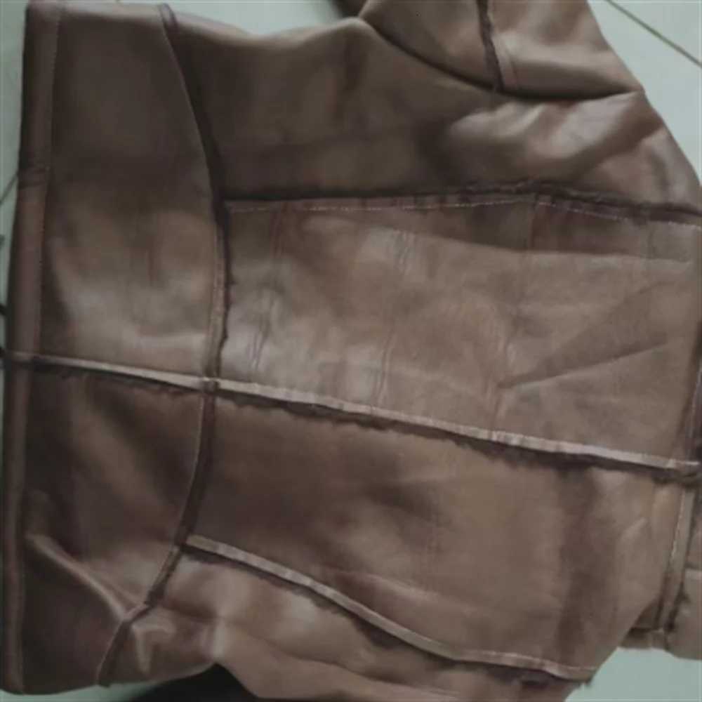 Winter Lambswool Turn Down Collar Velvet Inner Sleeve Furry Faux Leather Integrated Cotton Streetwear PU Parkas Long Sleeve TopsT251201