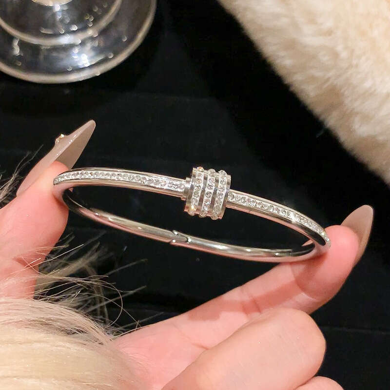 Titanium Electroplated Diamond Inlaid Silver High-end European and American Fashion Stainless Steel Bracelet Women's Jewelry