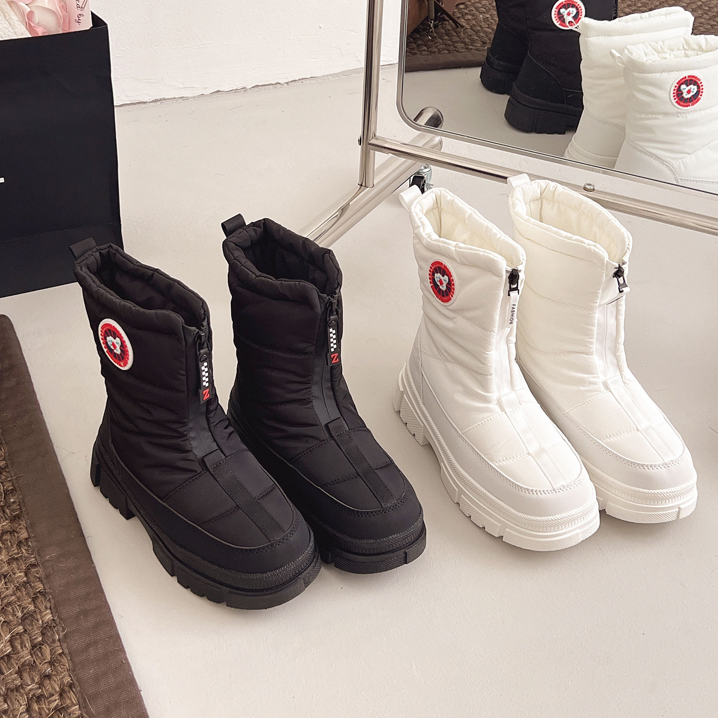 Designer Boots Women 2025 Winter Snow Boots Thick Sole Thermal Insulated Waterproof Non-Slip Mid-Calf Anti-Cold Wool Lined Thickened Cotton Boots