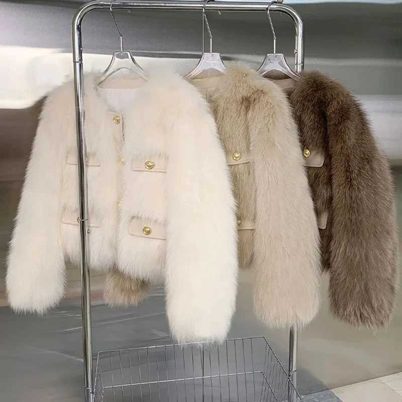 Womens Small fragrant style Fur Coat 2025 Autumn/Winter New Imitation Fox Fur Coats Fashion Korean Edition Thick Short OutwearT251201