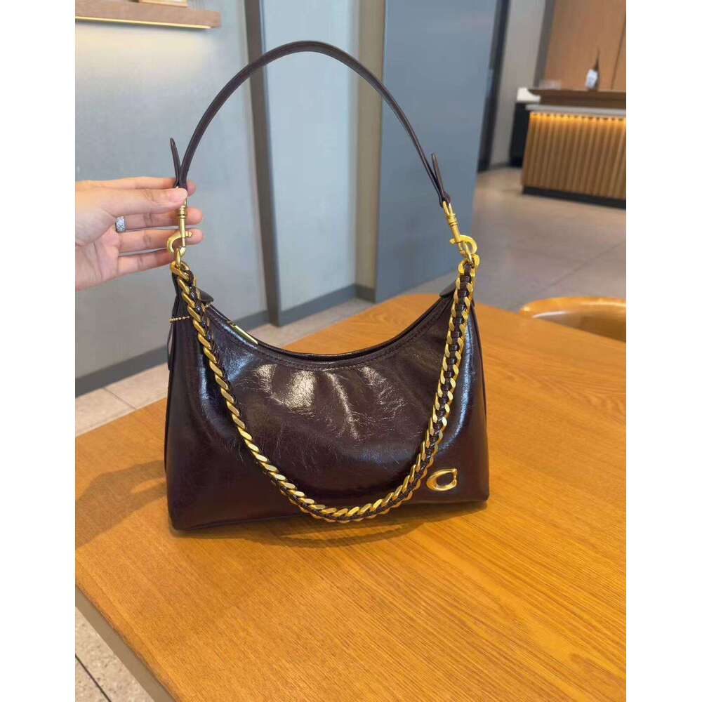 Vintage Large Capacity Chain Underarm Tote for Women 2025 Autumn Winter New High-end Versatile Shoulder Crossbody Bag