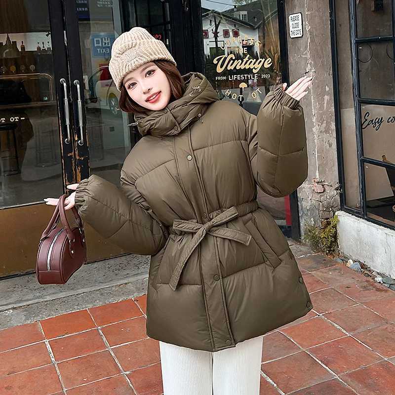 New Cotton Clothing 2025 Autumn and Winter Fashionable Warm Jacket Womenwinter Clothing Medium Styles Thickened Parka CoatsT251201